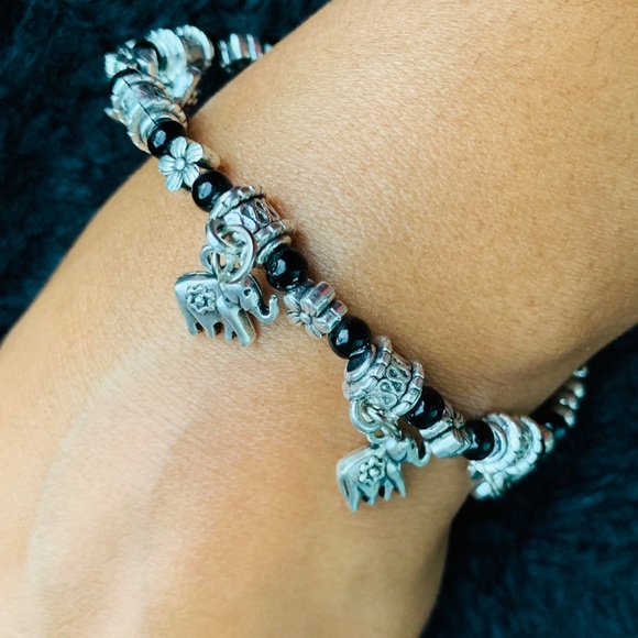 Jewelry - NWOT Elefant Bracelets 🐘